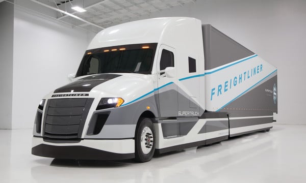 "Freightliner Inspiration Truck", le premier semi'remorque autonome de chez Daimler