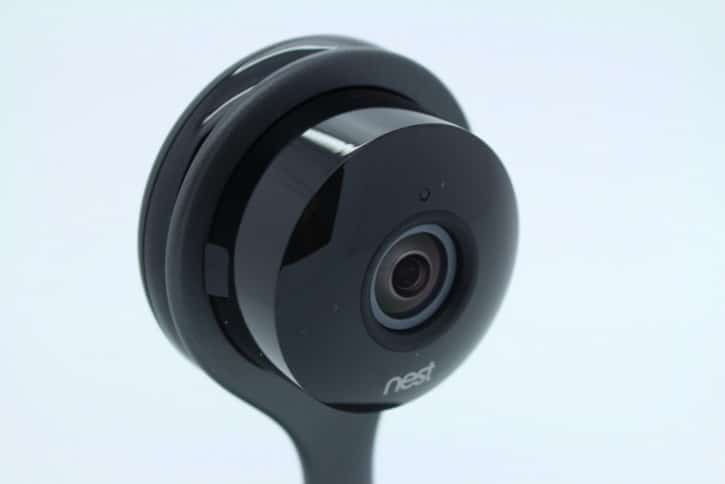 test Nest cam design ergonomie caméra de face