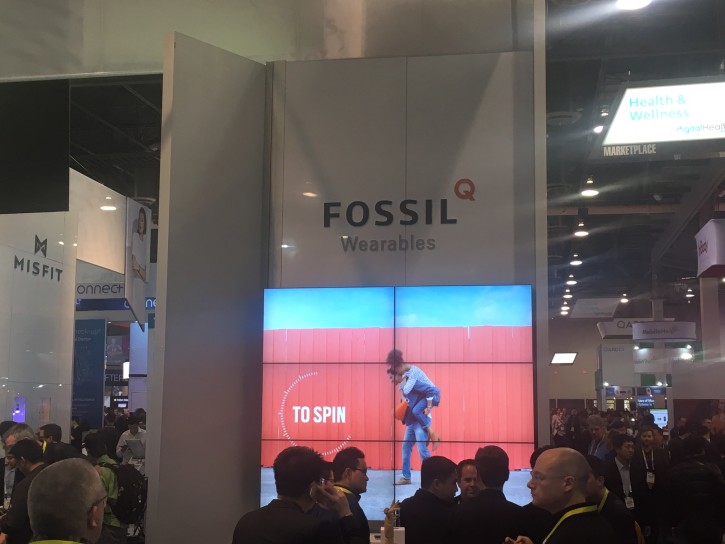 Fossil Q54 ces 2016 stand