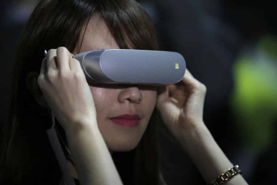LG 360 VR femme 1