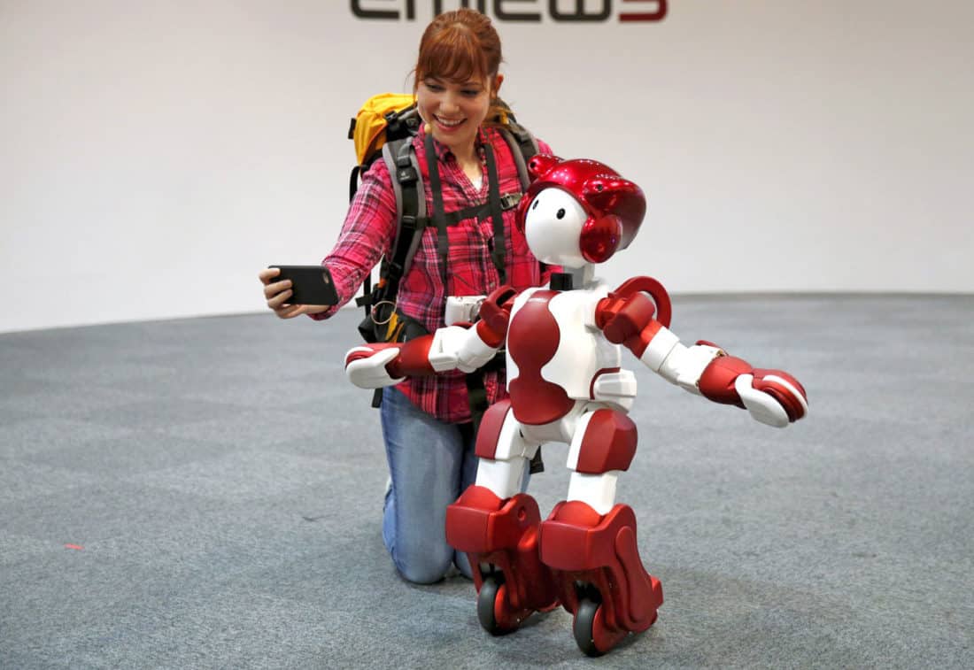 EMIEW3, le dernier robot d' Hitachi