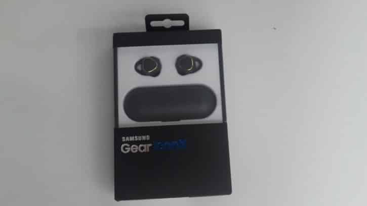 La boîte des Samsung Gear IconX