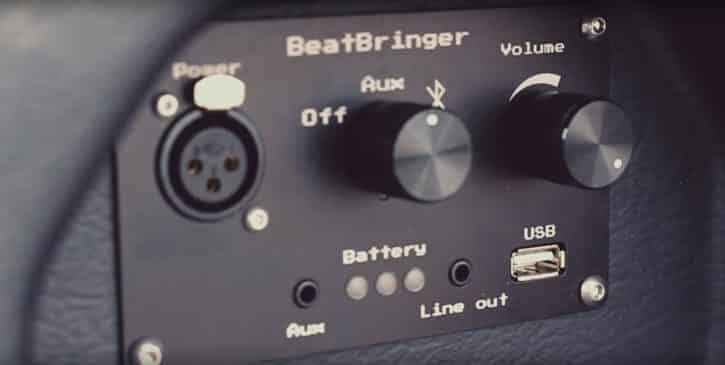 Le BeatBringer est réglable comme un ampli de musique.