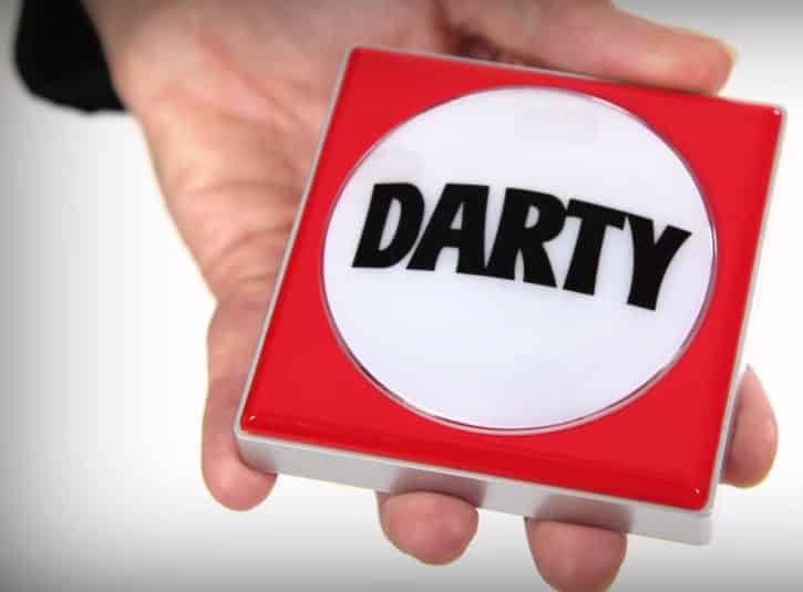 Le bouton connecté Darty permet de faire appel à un conseiller en cas de problème.