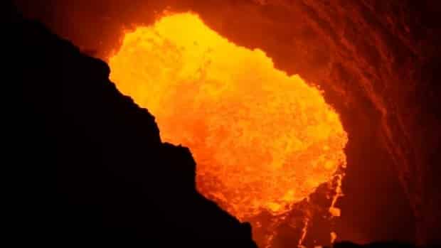 Éruption du volcan connecté