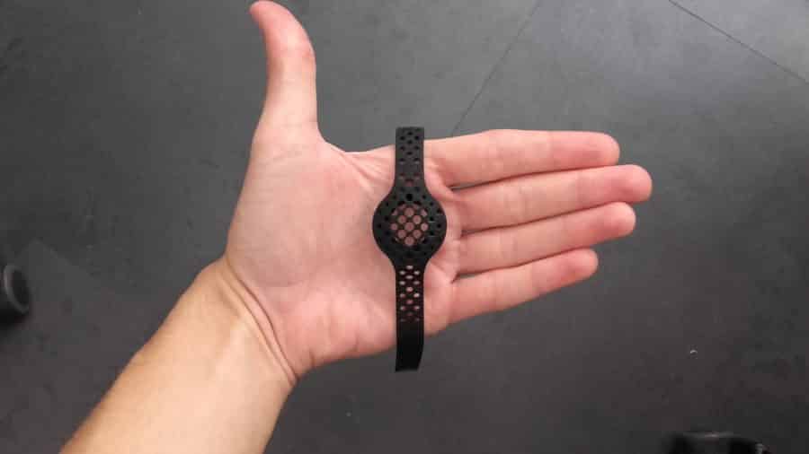 Le bracelet en silicone qui reçoit le MOOV Now
