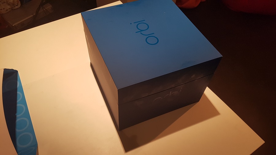 Test unboxing Boîte Bleue marine couvercle Orbi Netgear Routeur Réseau Wi-Fi