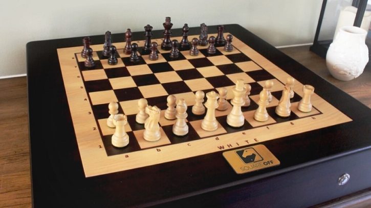 square-off-chess-board échiquier connecté jeu application smartphone