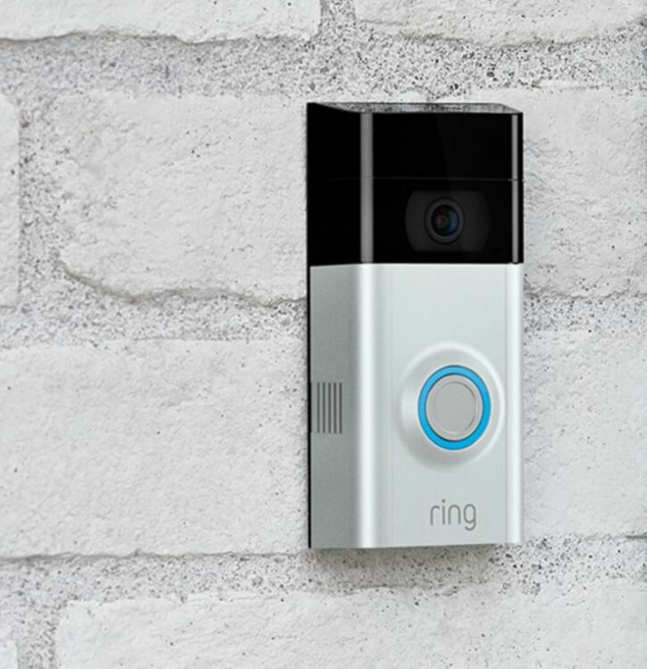 sonnette connectée Ring Video Doorbell 2 sur un mur