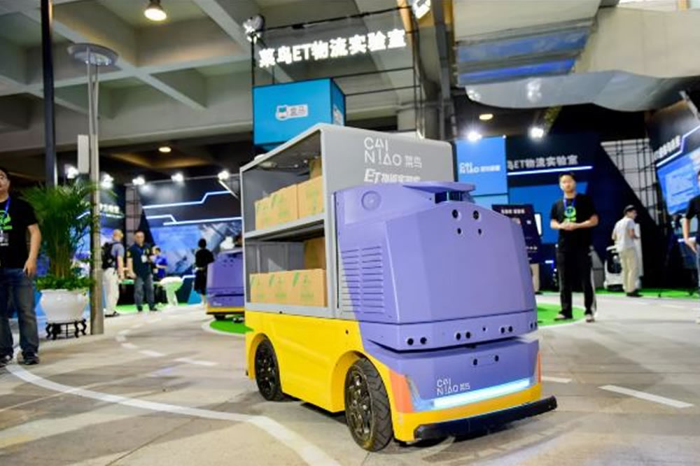 Alibaba robots autonomes livraisons entrepôts