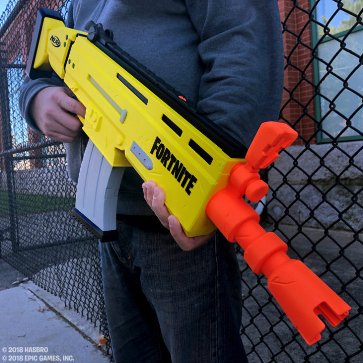 Nerf sort le tout premier fusil a fléchette inspiré du jeu Fortnite
