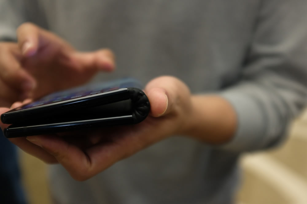 FlexPai Royole smartphone à écran pliable