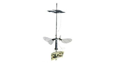 Robobee x-wing, un robot insecte volant à l'énergie solaire