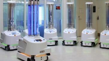 robots qui luttent contre le coronavirus dans les hôpitaux