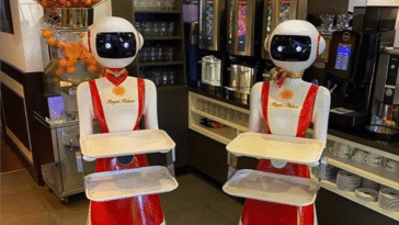 robots serveur pour distanctiation sociale dans restaurant