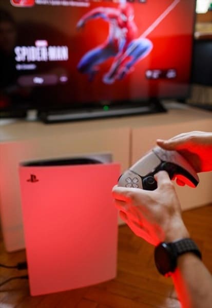 Faut-il acheter une TV ou un moniteur pour jouer à la PS5 ?