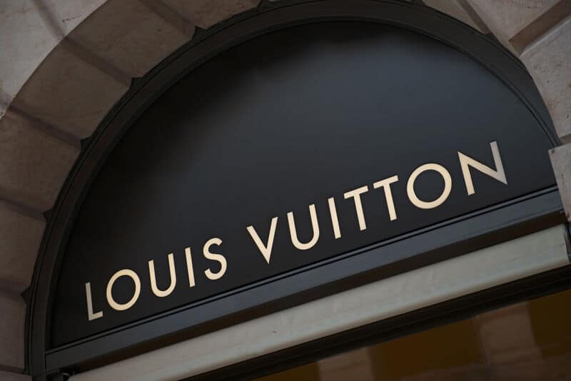 Elon Musk détrôné par le patron le Louis Vuitton dans le classement des milliardaires du monde.