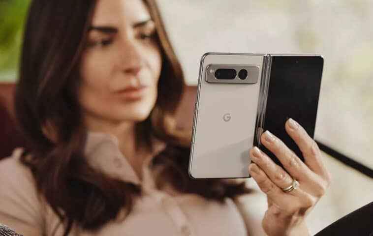 smartphone pliable google pixel phone