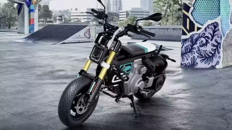 BMW moto électrique 14 ans