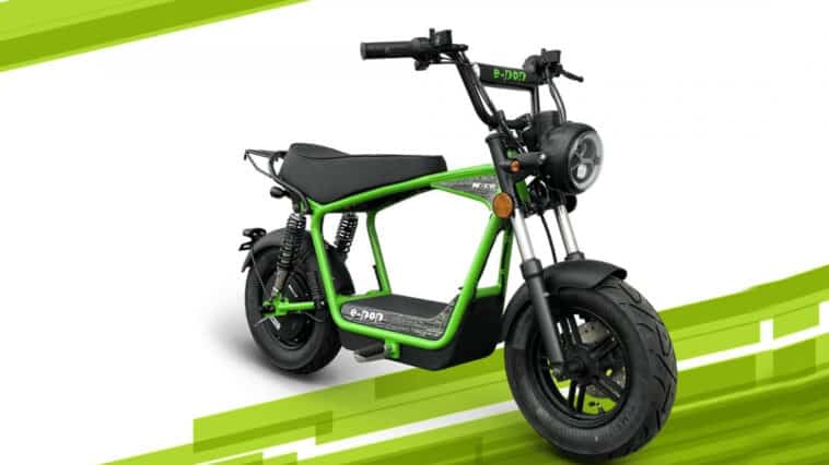 scooter électrique mignon