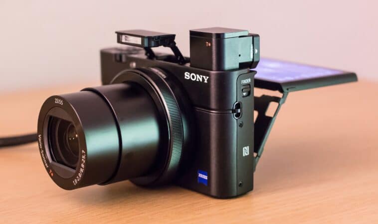 Appareil photo compact Sony RX100 III