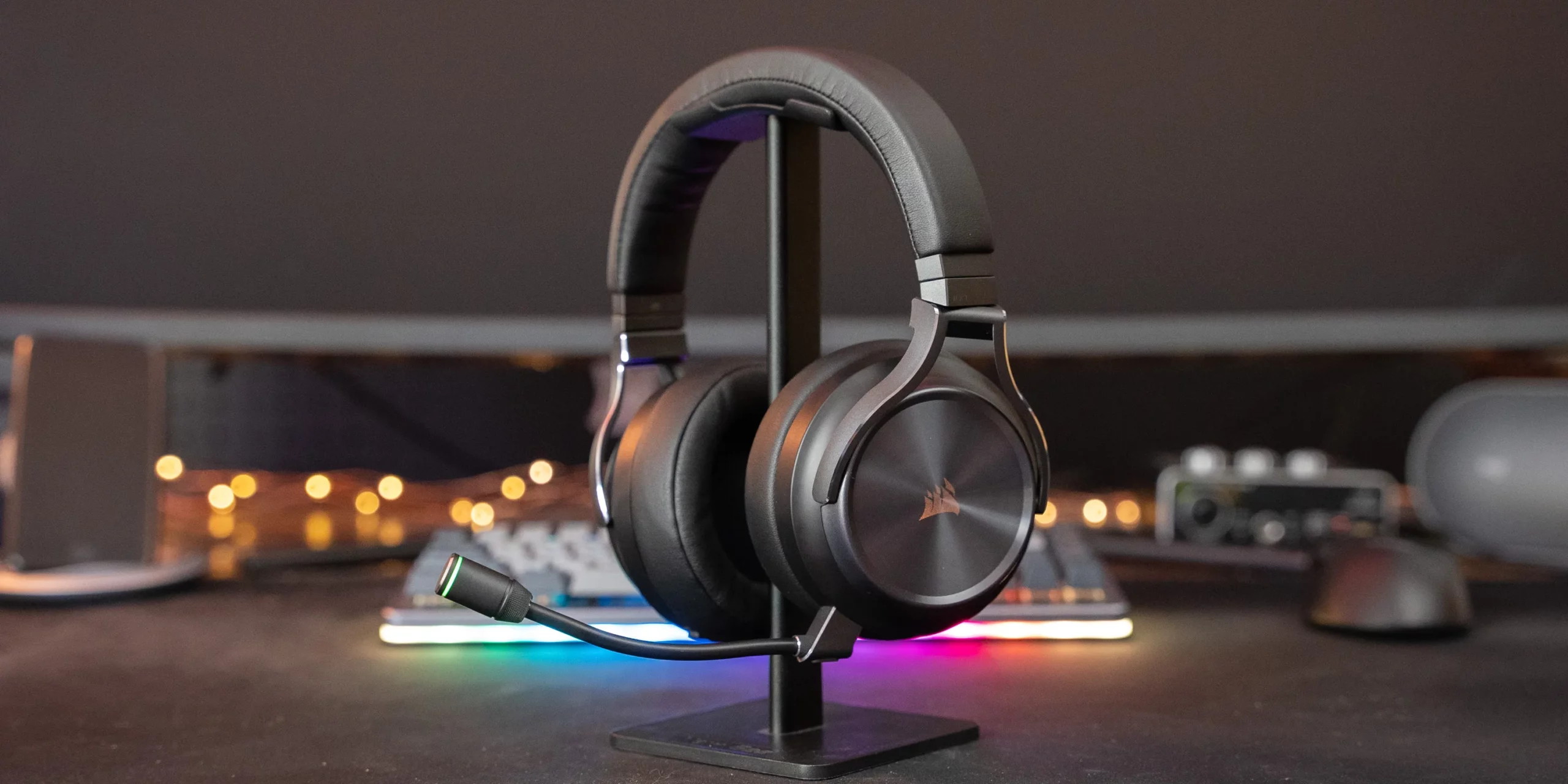 Casque gaming Corsair Virtuoso RGB Son surround 7.1 haute fidélité Microphone amovible qualité studio