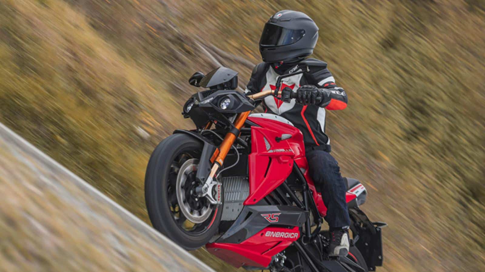 pilote course moto électrique