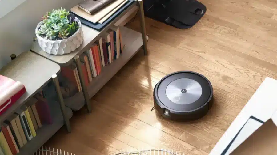 iRobot Roomba Combo j7 : le champion contre les poils d'animaux 