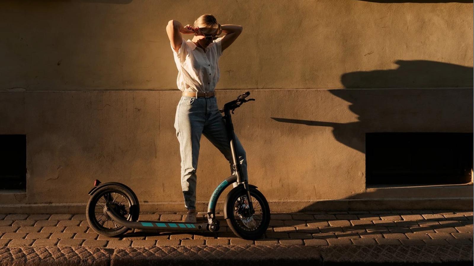 trottinette électrique énormes roues