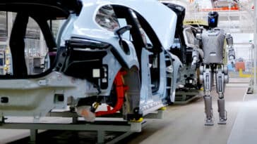 Travailleurs d'acier : Les robots humanoïdes débarquent chez Mercedes