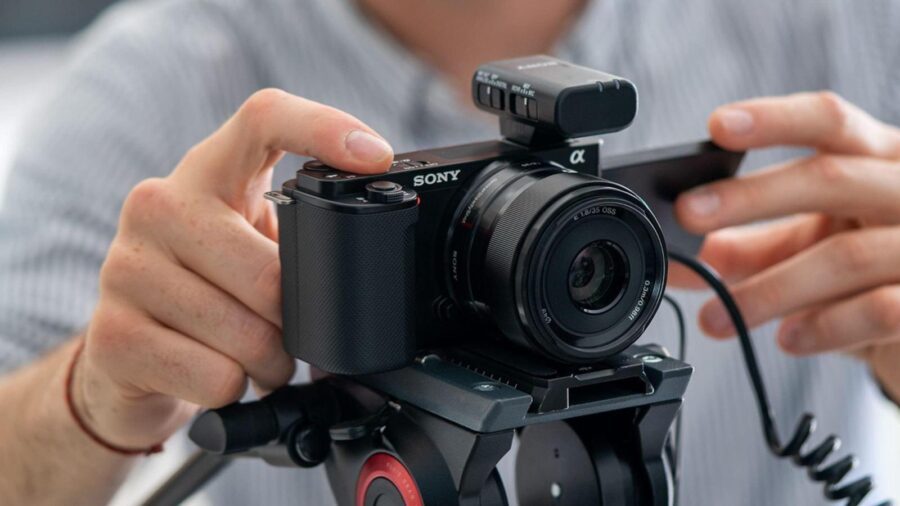 Sony Alpha ZV-E10 : le meilleur appareil photo hybride pour les vloggers et les créateurs de contenu
