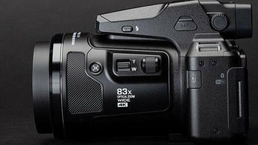 Nikon COOLPIX P950 : un zoom puissant dans un boîtier compact