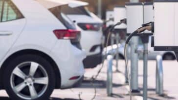 Recharge véhicules électriques Mobilité durable Shell ubitricity