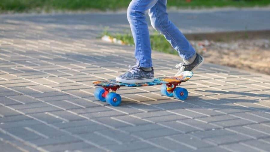 Funxim Skateboard : connectivité et modernité à petit prix