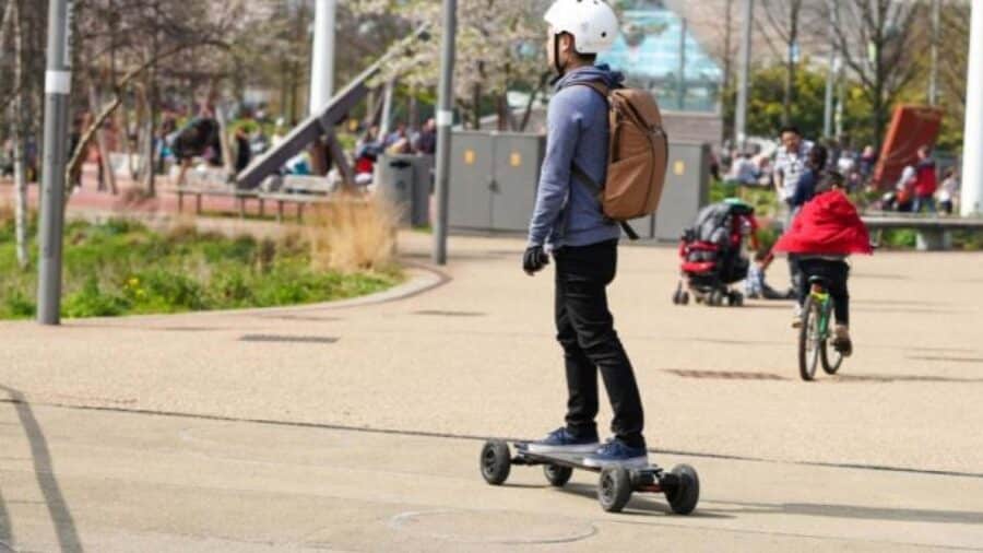 skateboard électrique tout terrain