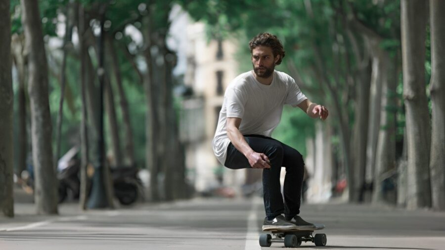 Skateboard électrique Elwing E1-500 : accessibilité et simplicité pour les débutants