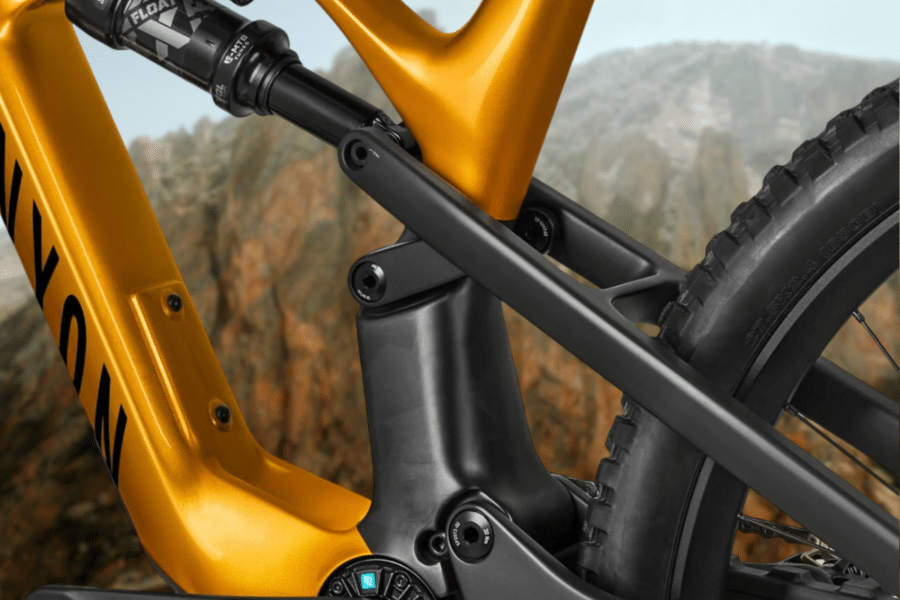 Canyon sort l'un des VTT électriques les plus légers sans compromettre la performance