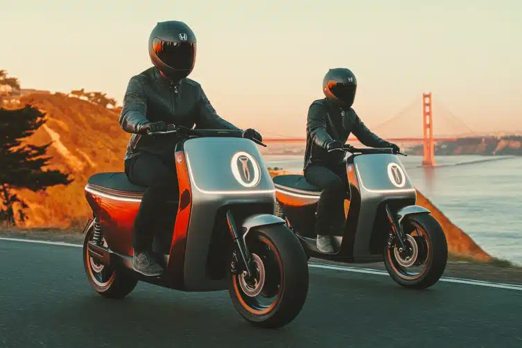 Vous ne devinerez jamais de quoi sont capables les dernières motos électriques de Honda !