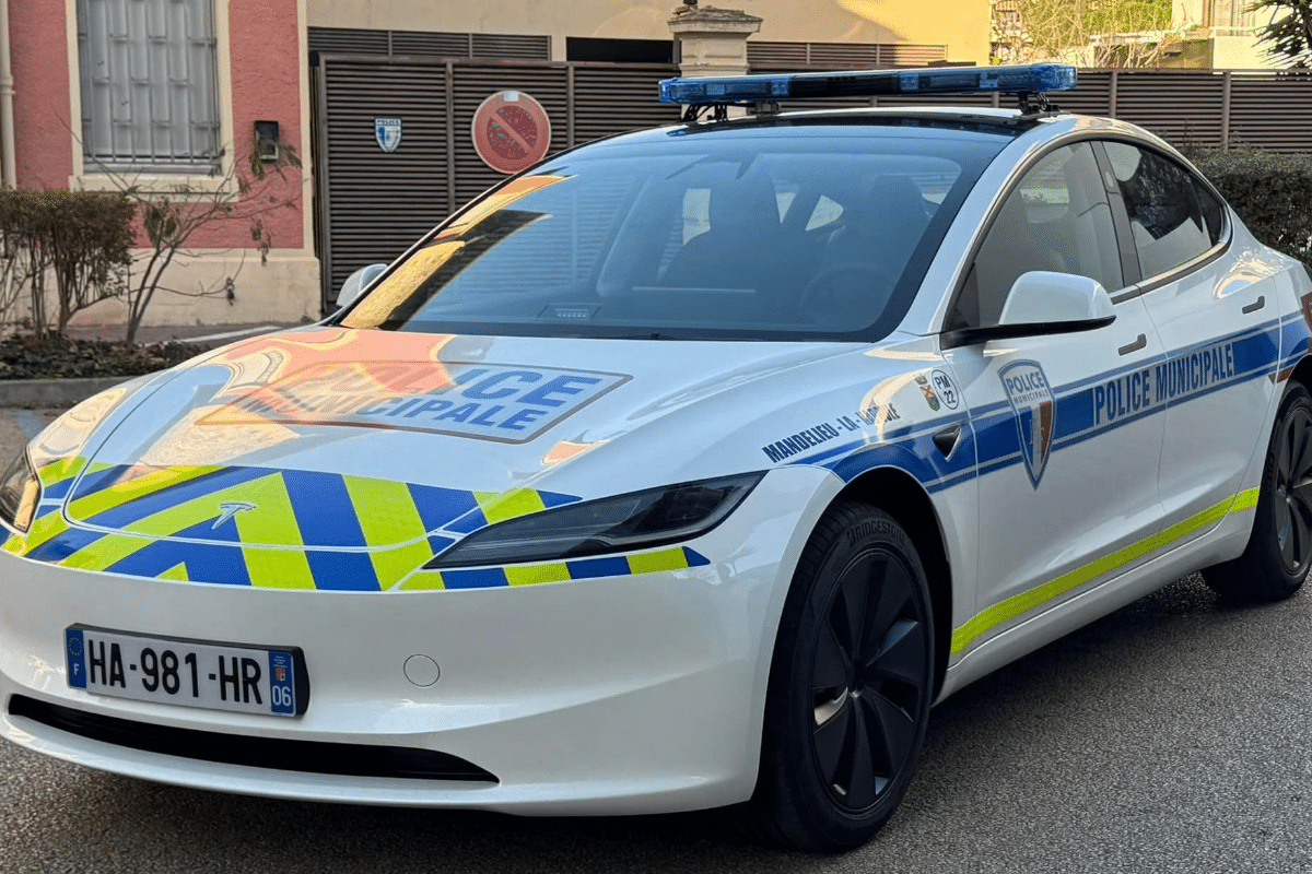 La police municipale passe à la Tesla : pourquoi ce choix fait polémique !