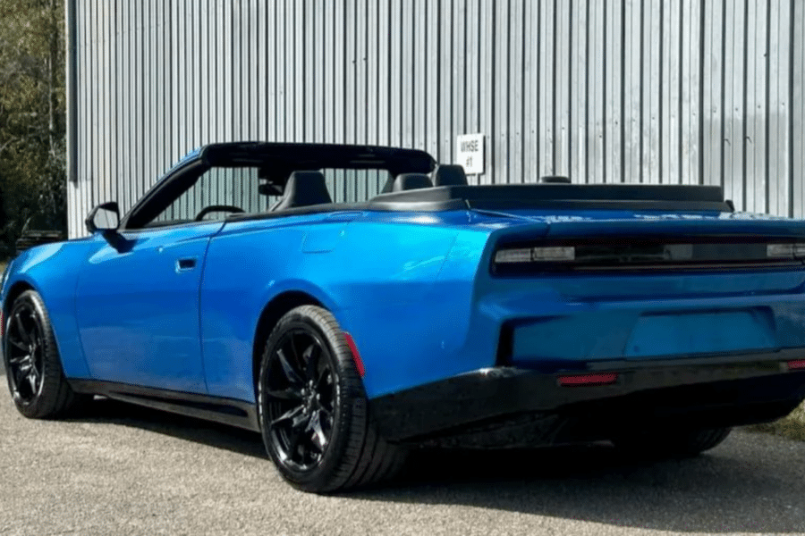 La Dodge Charger Daytona se réinvente en cabriolet électrique !