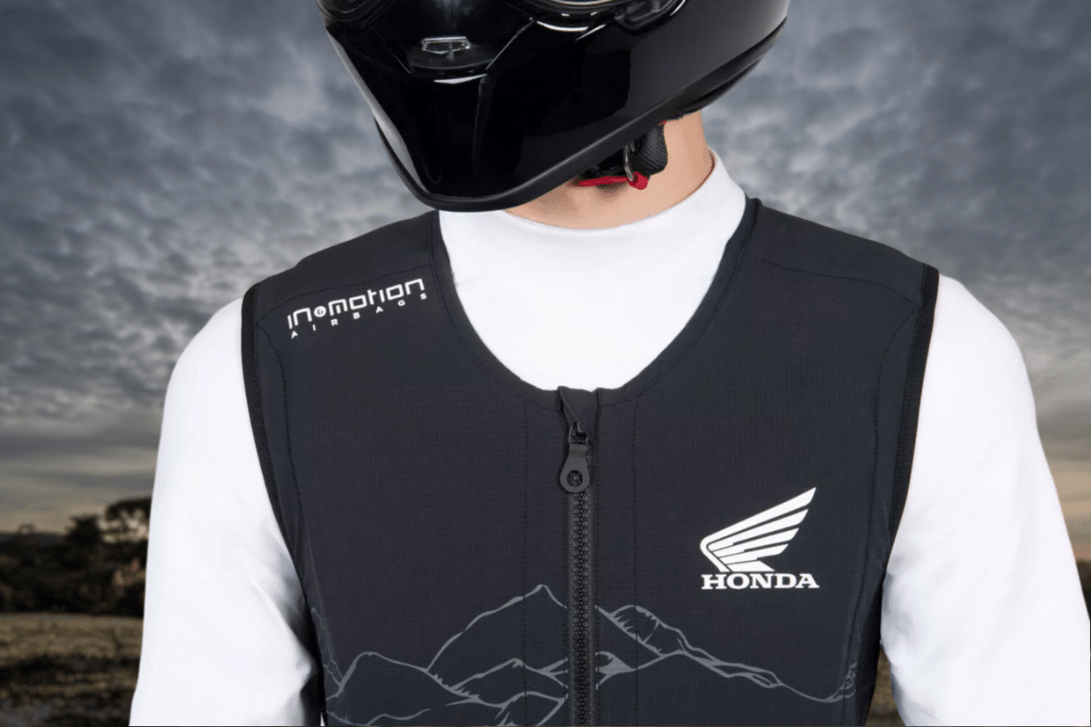 Honda lance son Airbag moto : la sécurité des motards enfin assurée ?