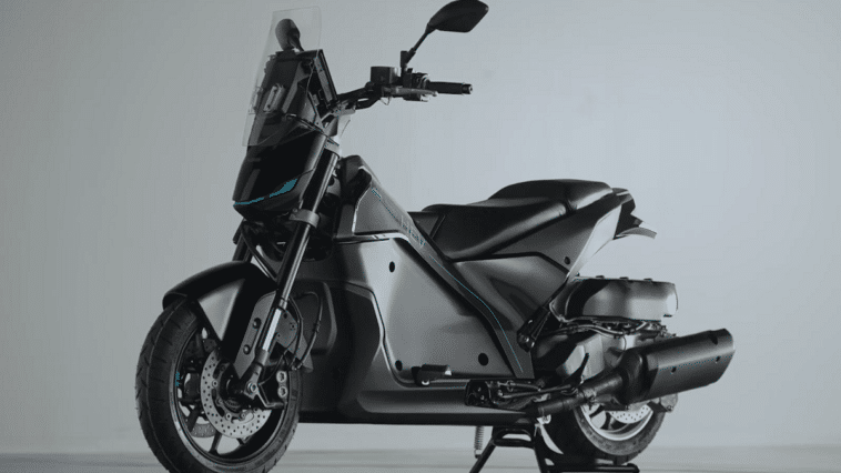 Yamaha présente sa moto hybride à trois moteurs, un vrai bijou technologique !