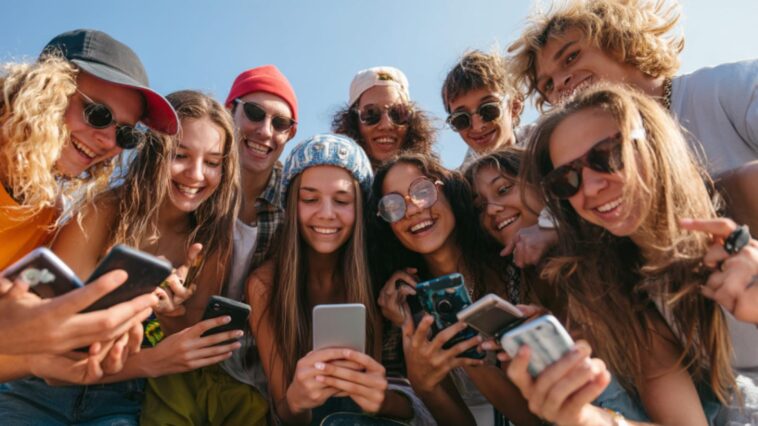 IA Instagram adolescents identité