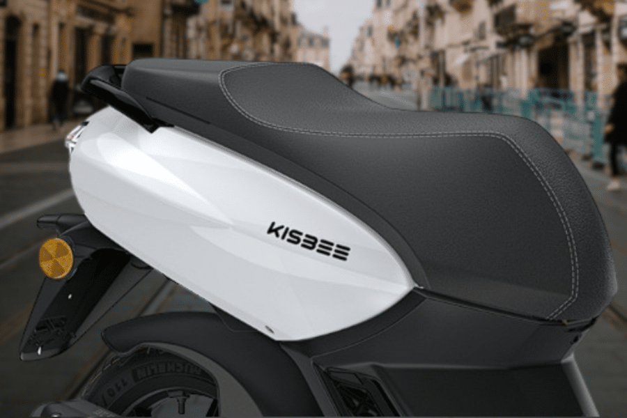 Kisbee : d'une gamme de scooter à une marque : un choix osé de Peugeot ?