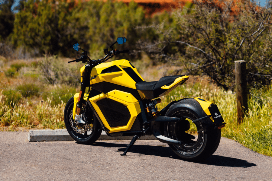 Plus de 1300 km en 24 heures, cette moto électrique a réussi ce défi !