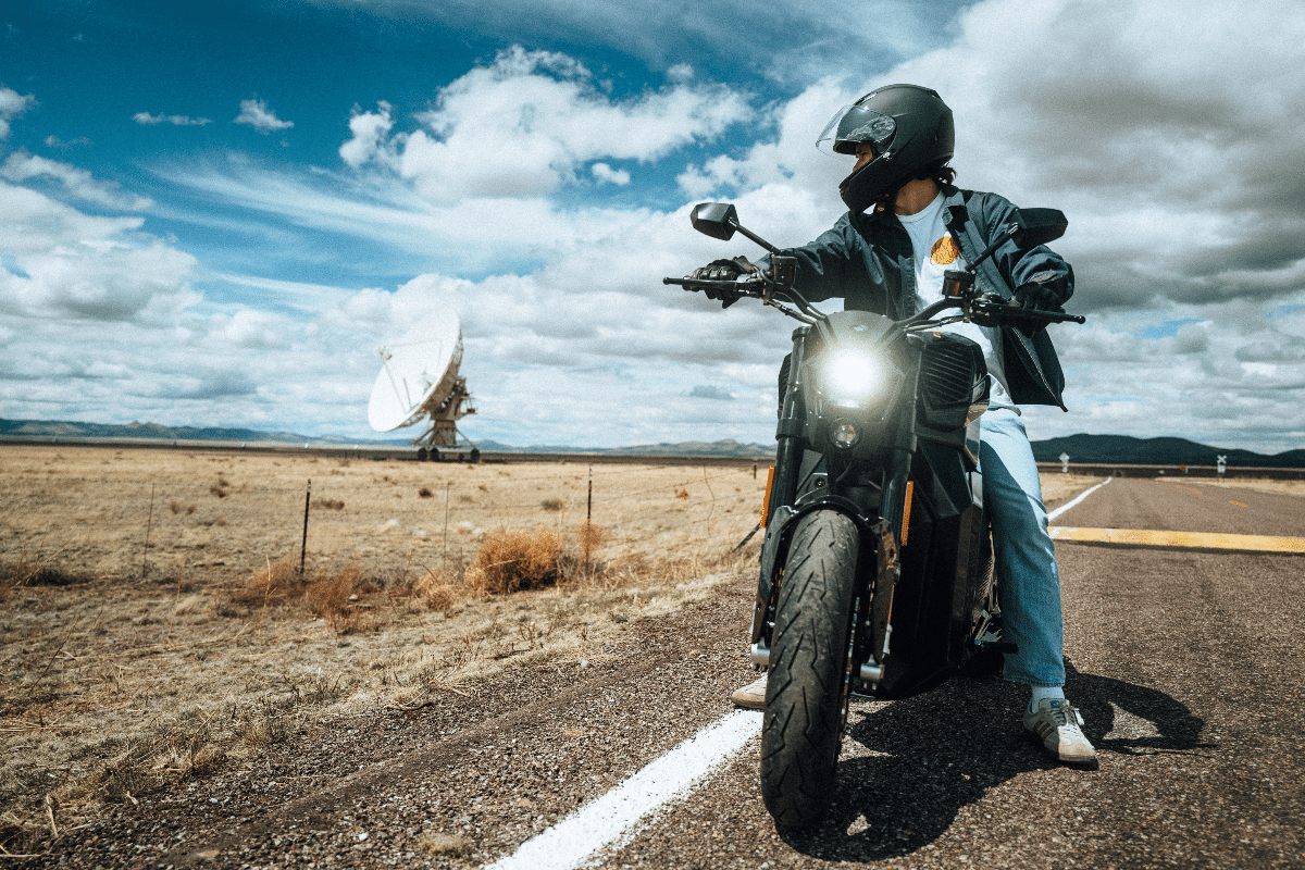 Plus de 1300 km en 24 heures, cette moto électrique a réussi ce défi !