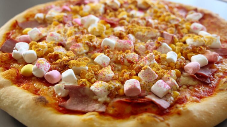 recette culinaire IA pizza aux marshmallows, curry, sauce tomate