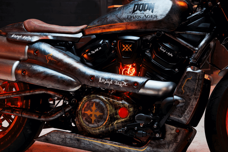 Pour la sortie de Doom Dark Ages, Harley-Davidson a conçu une moto démoniaque en série limitée