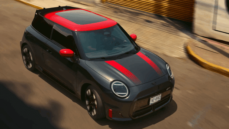 MINI John Cooper Works fusionne essence et électrique pour des performances inégalées !