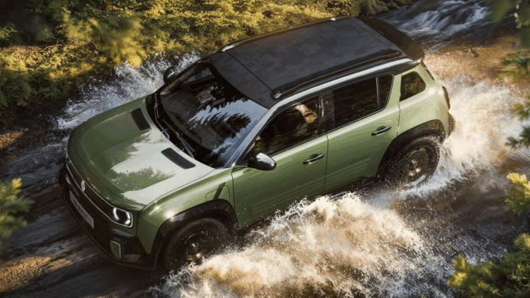 La Renault 4 Trophy 4x4 “Savanna” se dévoile, une version inédite pour Roland Garros